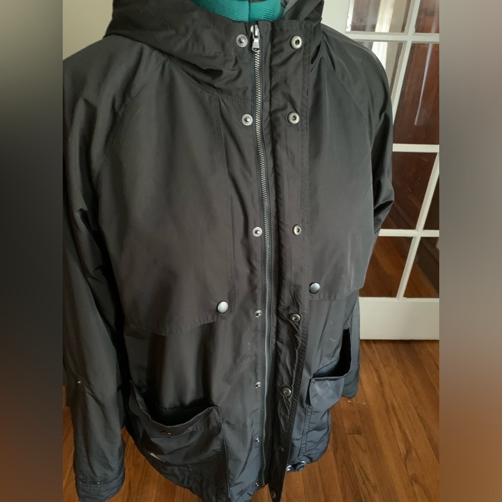 Under armour size XL lightweight hooded jacket - Picture 4 of 9